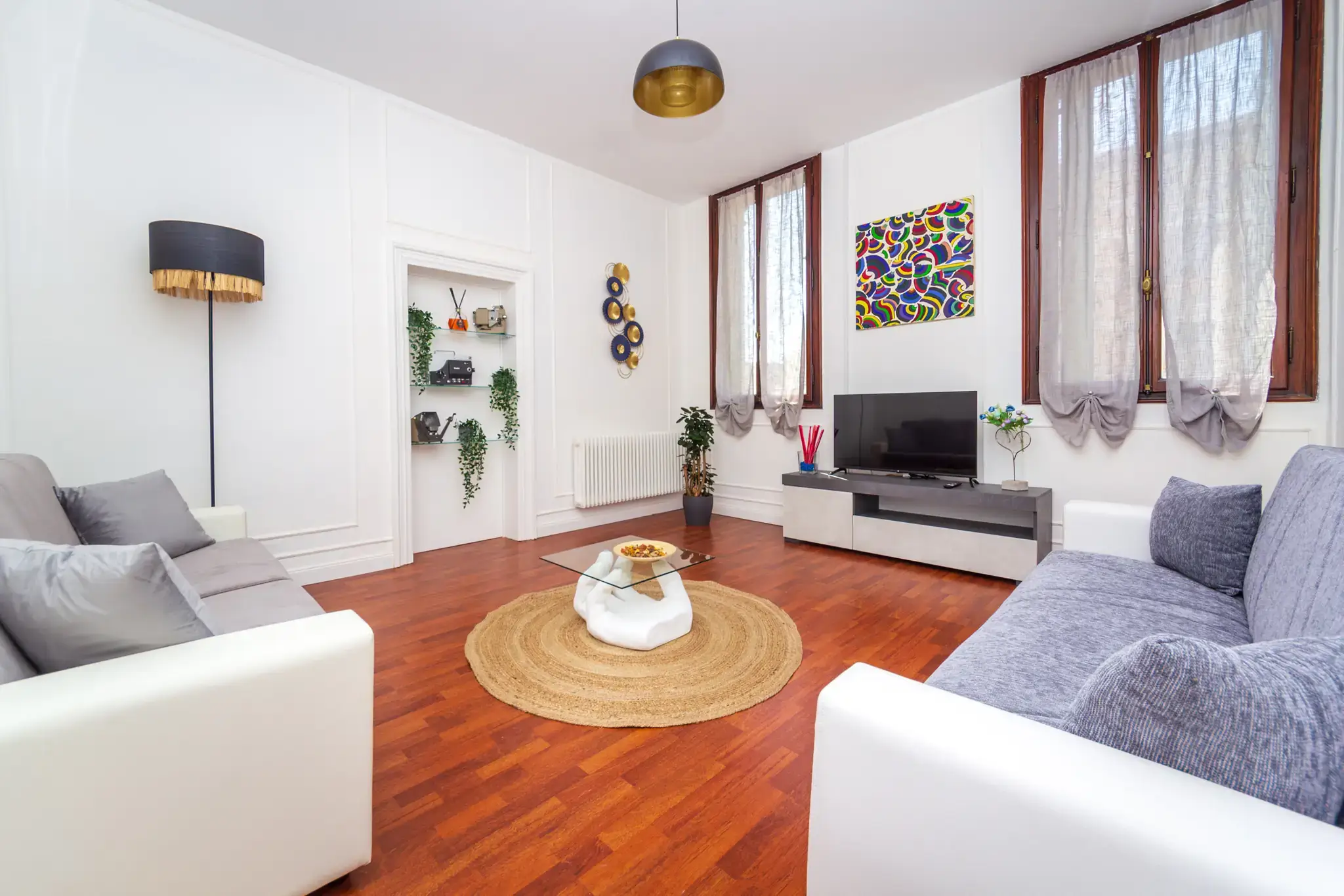 Livingroom of Opera Venice apartment of venetianshores